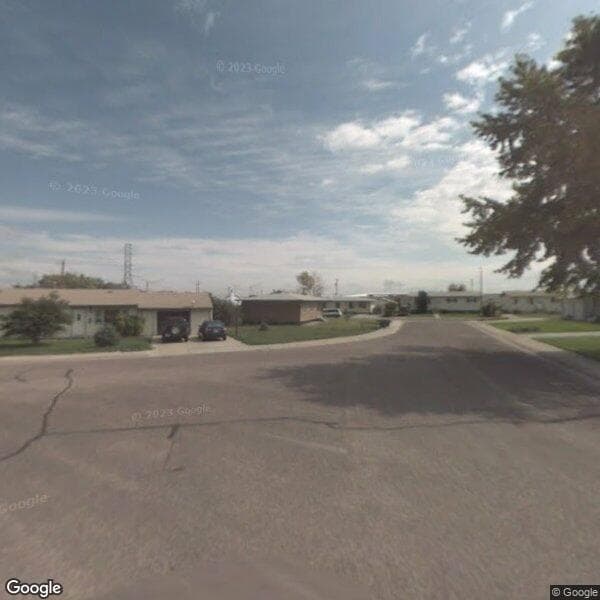 Bluff View Manor