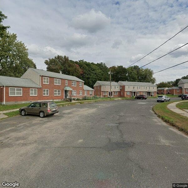 Cabot Manor Apt