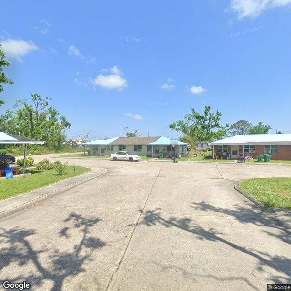 Raceland-Triple Oaks St